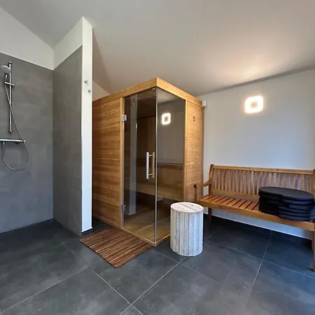 - Idyllisches Mit Privatstrand Und Sauna In Der Naehe Von Leipzig #hausjonas *