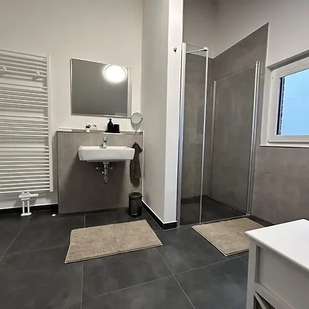 Holiday home - Idyllisches Mit Privatstrand Und Sauna In Der Naehe Von Leipzig #hausjonas Lobnitz (Saxony)